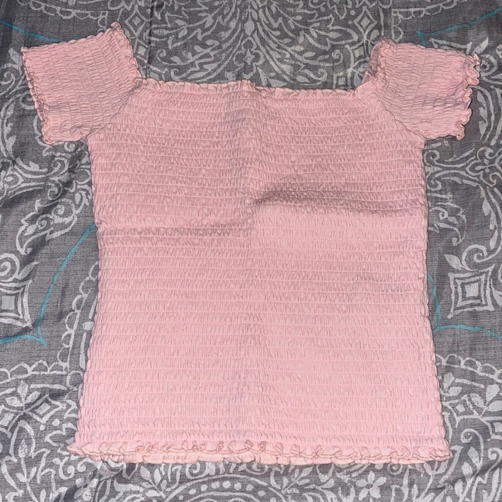 Off shoulder short sleeve shirt